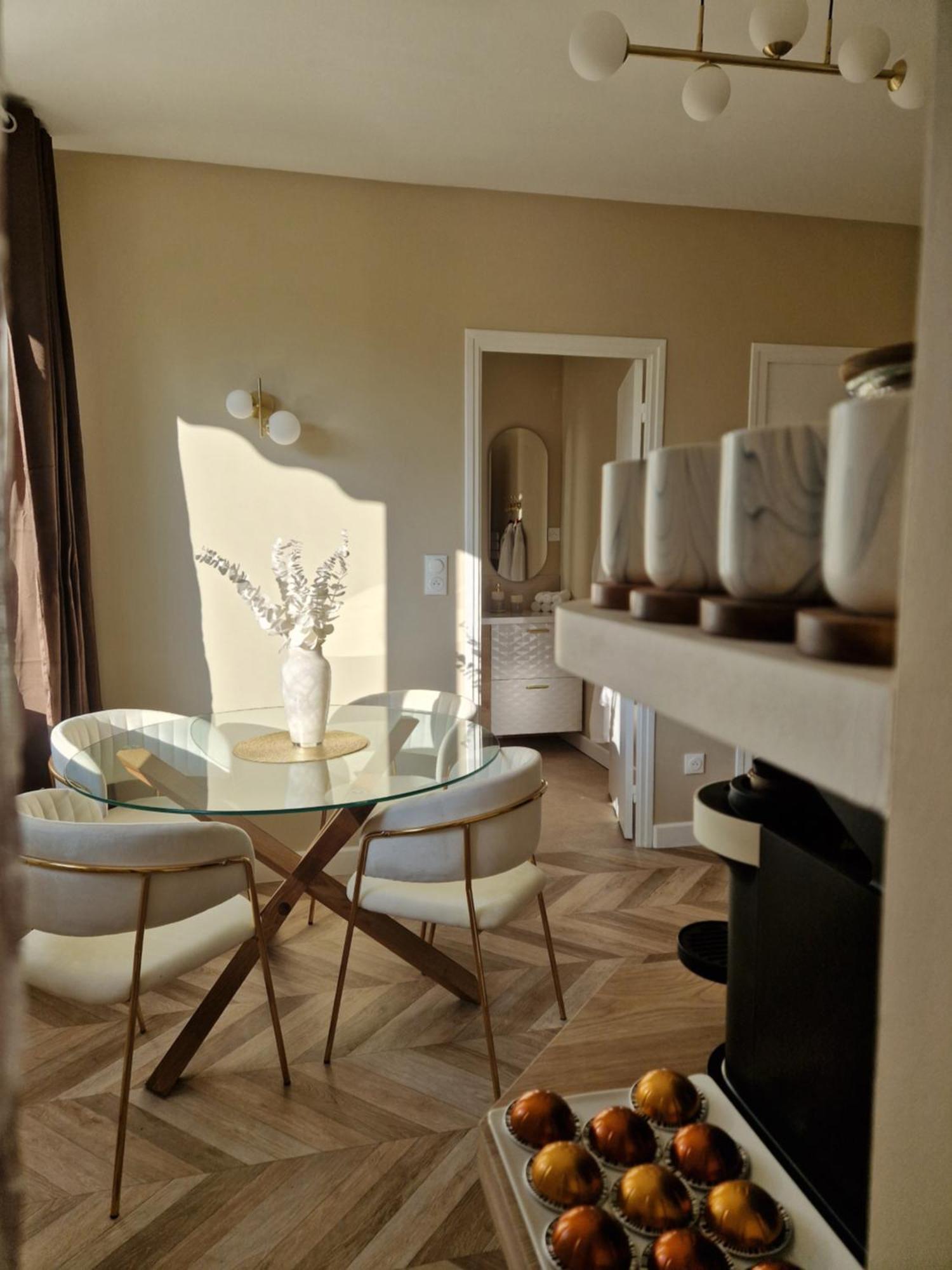 La Suite 1828 Hure Luaran gambar